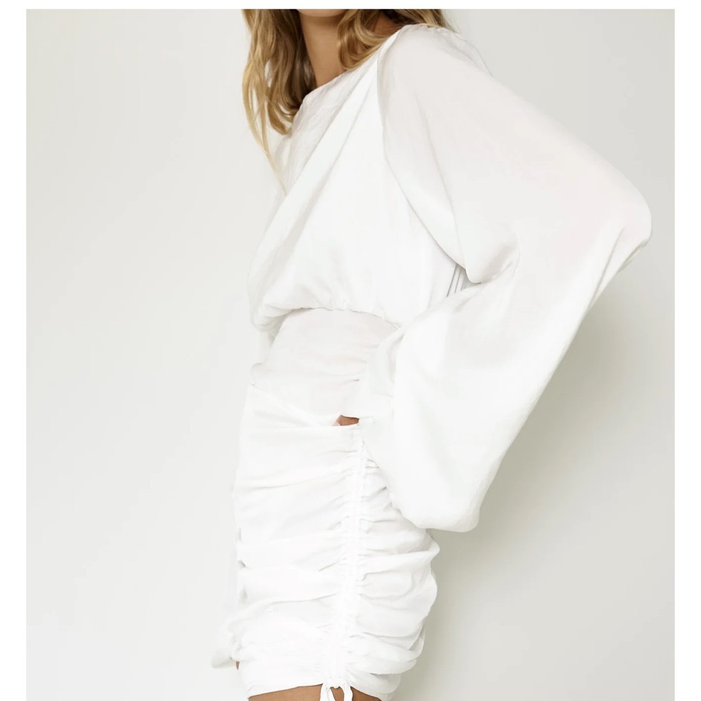 Elegant Off-Shoulder White Mini Dress - Picture 7 of 11